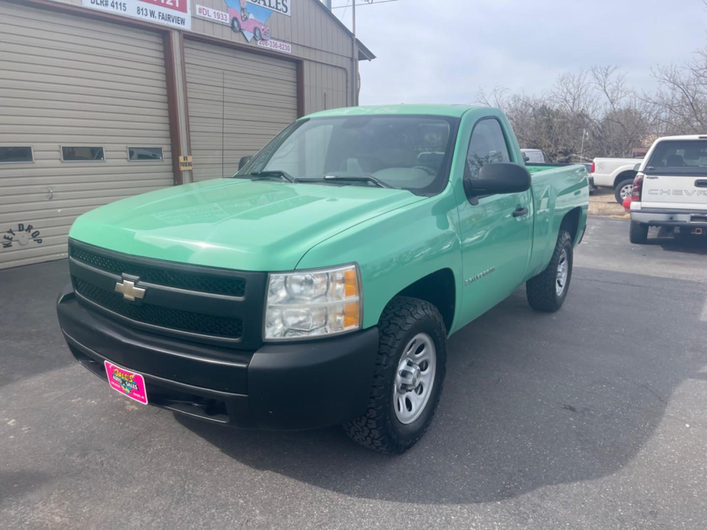 2008 Forest Service Green /Black Chevrolet Silverado 1500 Work Truck (1GCEK14J68Z) with an 5.3L V8 OHV 16V engine, AT transmission, located at 813 E Fairview Ave, Meridian , ID, 83642, (208) 336-8230, 43.618851, -116.384010 - Photo#2